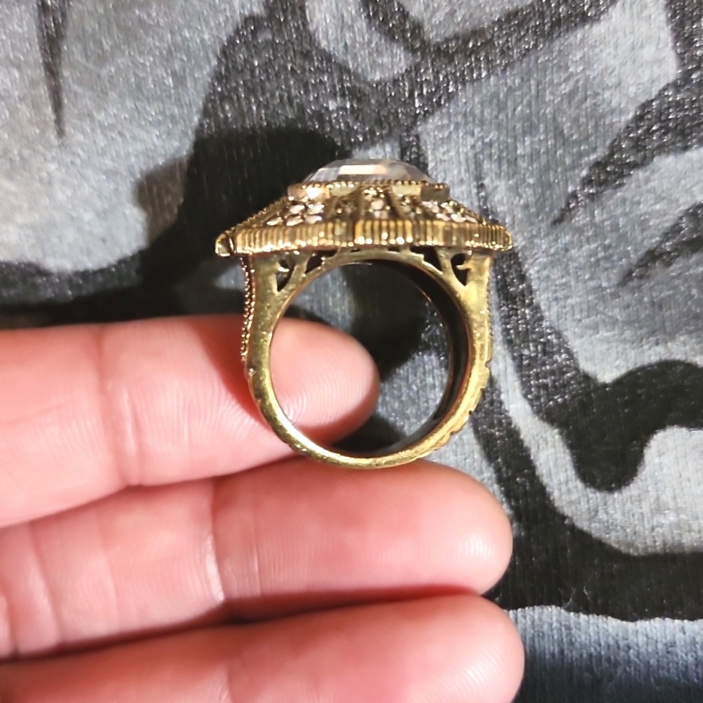 Heidi Daus ring size 7 3/4 - Picture 5 of 5